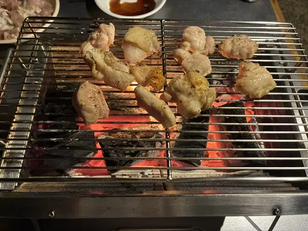 今日もユニフレームの秀逸ギア、ユニセラⅢで、焼肉！