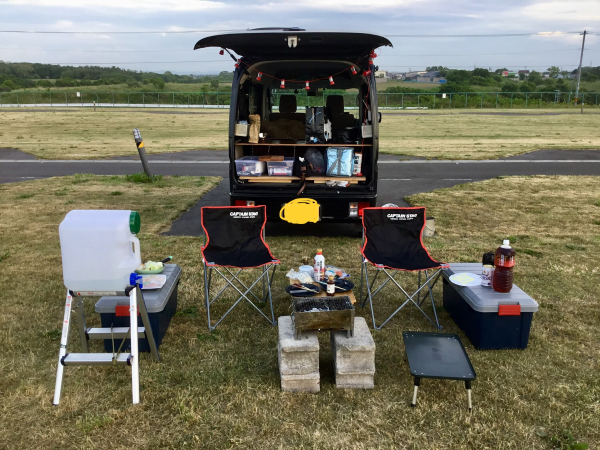 お手軽車中泊キャンプスタイル